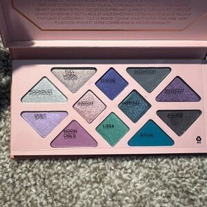 ATHR BEAUTY 12 shade eyeshadow palette brand new